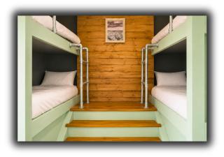 Pitchside Room 1 Near Anfield sleeps 7 - 3