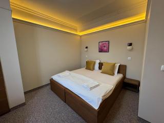 Hotel Lux - 1