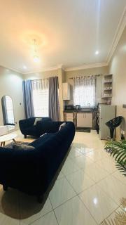 A home away with unlimited Wifi - 8