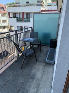 Suite Below the Castle - 2