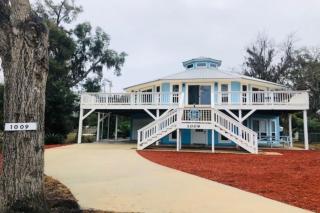 Best Waterfront Scalloping Fishing Paradise-Game Room-WIFI- New Dock! - 0