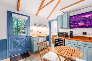 Charming Private Cottage w/ Deck, Murphy Bed - 6