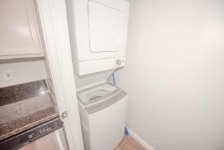 Lilburn Basement APT A min from stonemountainPark - 6