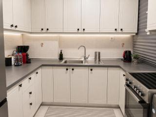 Stylish 1BR Apartment in City Center, Buka Hospitality - 3