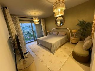 Chill Vibes 6-BR Villa at Marassi First row beach - 9