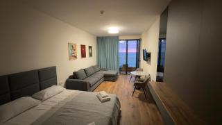 Go Bamboo Beach Apartments - 8