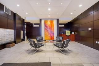 Modern 3BR 4 Beds Prime Downtown Spot - 5