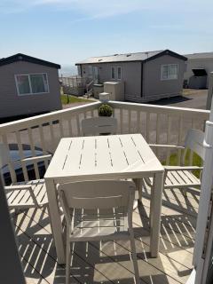 Caravan by the sea Trecco Bay - 3