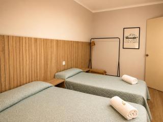 CozyCatalonia - Suite Apartment at Can Setmanes Central Blanes - 8