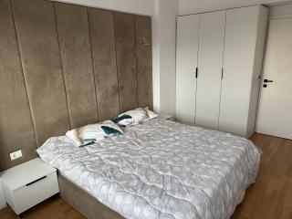 Urban Oasis at Corner Residence - 7