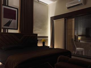 Private & Serene Golf View Apt Phase 7 - 7
