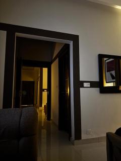 Private & Serene Golf View Apt Phase 7 - 4