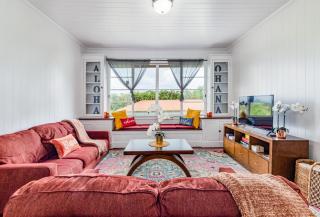 YOUR HILO HOMEBASE - Lovely 3 Bedroom in Heart of Hilo with AC! - 0