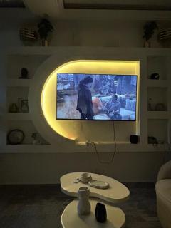 Appartement moderne de haut standing à Logpom avec Netflix IPTV connexion Wi-Fi haut débit Starlink et groupe électrogène inclus - 3