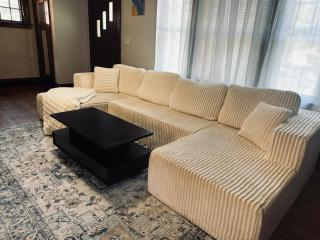 Updated cozy in central Cleveland room 2 - 1