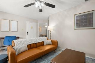 Modern - Round Rock 1BR -Near Austin - King Bed - 9