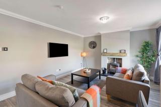 3 Bed - Nr Edinburgh - Free Parking -Garden -Wi-Fi - 0