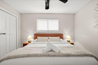 Modern - Round Rock 1BR -Near Austin - King Bed - 6
