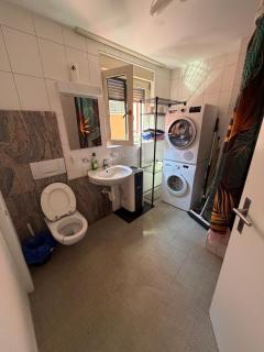 4-Bed Apartment Central Zurich - 5