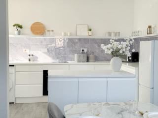 Beautiful 3-bedroom House Near Beach & Attractions - 0