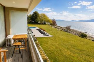 Lakeshore - Premium complex with Pool, Gym and Spa - 3