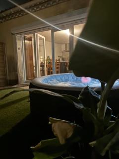 Appartement avec terrasse et spa - 9