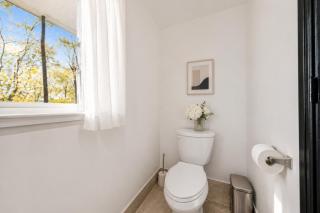 Premium 2 Bedroom Townhouse Heart of Downtown Vancouver - 2