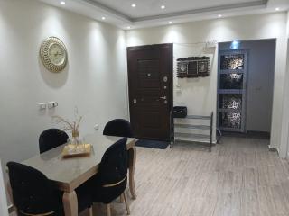 Modern Apartment in Utopia Compound with 24 h Security - 0