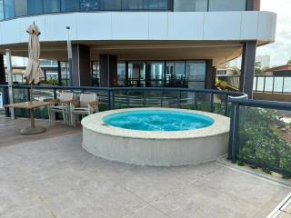 Apartamento Beach Class Jaguaribe vista para o mar - 9