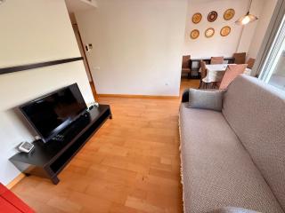 FORUM BEACH 2 AND POOL APARTMENT BARCELONA - 2