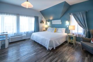 Silver Lining Inn and Motel - 6