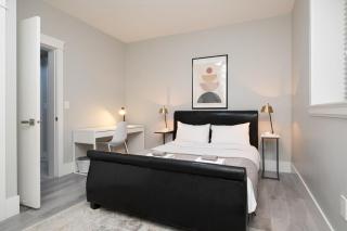 Modern Comfort 2BR in Delta Near Transit and Shops - 5