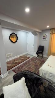 Beautiful lake view Basment room - 9