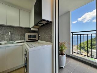 Ocean view accommodation at Jukdo Beach Yangyang Watch the sunrise from the living room Surf resort spacious 86 sqm 2 rooms 2 bathrooms - 6