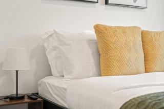 2BR Stylish Apt , AC , Private Balcony - 1