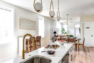 Luxury DC-Themed 6BR - Parking - 2 Blocks to Metro - 2