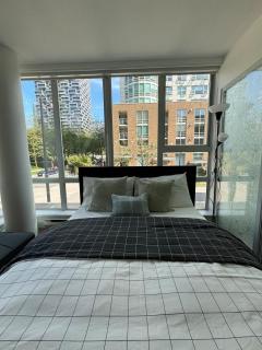 Studio Apartment in Downtown Vancouver near beach - 9