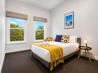 Heritage-Style Boutique Hotel, Port Melbourne - 2