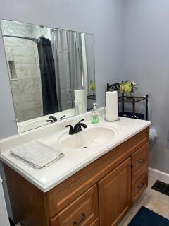 Comfortable 2-Bdrm Spacious Home with Wifi & Patio - 8
