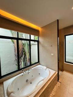 Baan Wana Luxury Pool Villa - 3