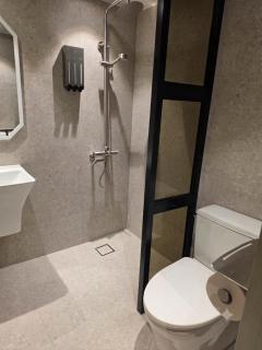 d hotel - 2