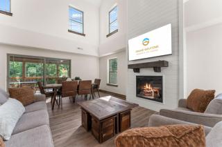 Lumberjack Lodge with Amenities - 4
