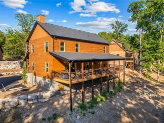 Lumberjack Lodge with Amenities - 5