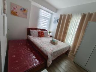 Hailey's Place Unit 4 - 4