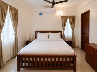 Serene Padmanabham Premium Luxury Apartments Near Sree Padmanabhaswamy Temple - 1
