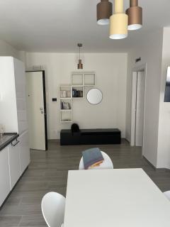 Modern apartment with private garden - 9