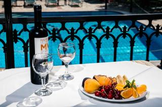 Green Sea Apartments - 3