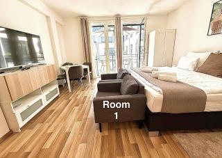 Local-Lux Apartment G3 - Private Parking & Balcony - 8