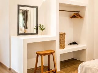 Tropicana House - Double King Bed - 2mn ZenBeach - Garden View - 5