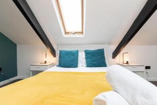 Spacious 4 BR home in Gateshead Free Parking - 1
